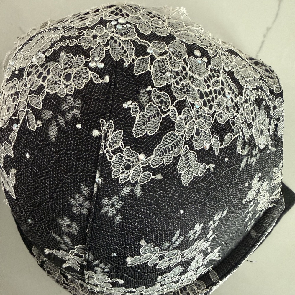 Victoria's Secret Dream Angels Pigeonnant Push Up Bra Lace Rhinestones 36DD - Picture 9 of 10